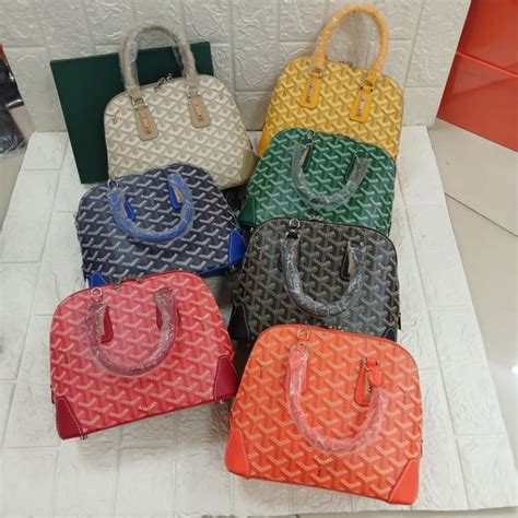 goyard alma